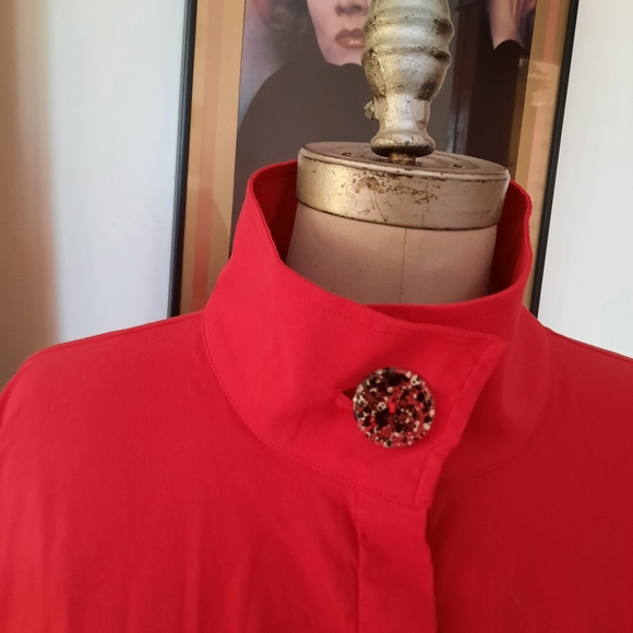 Beautiful red long button down shirt - Picture 2 of 12